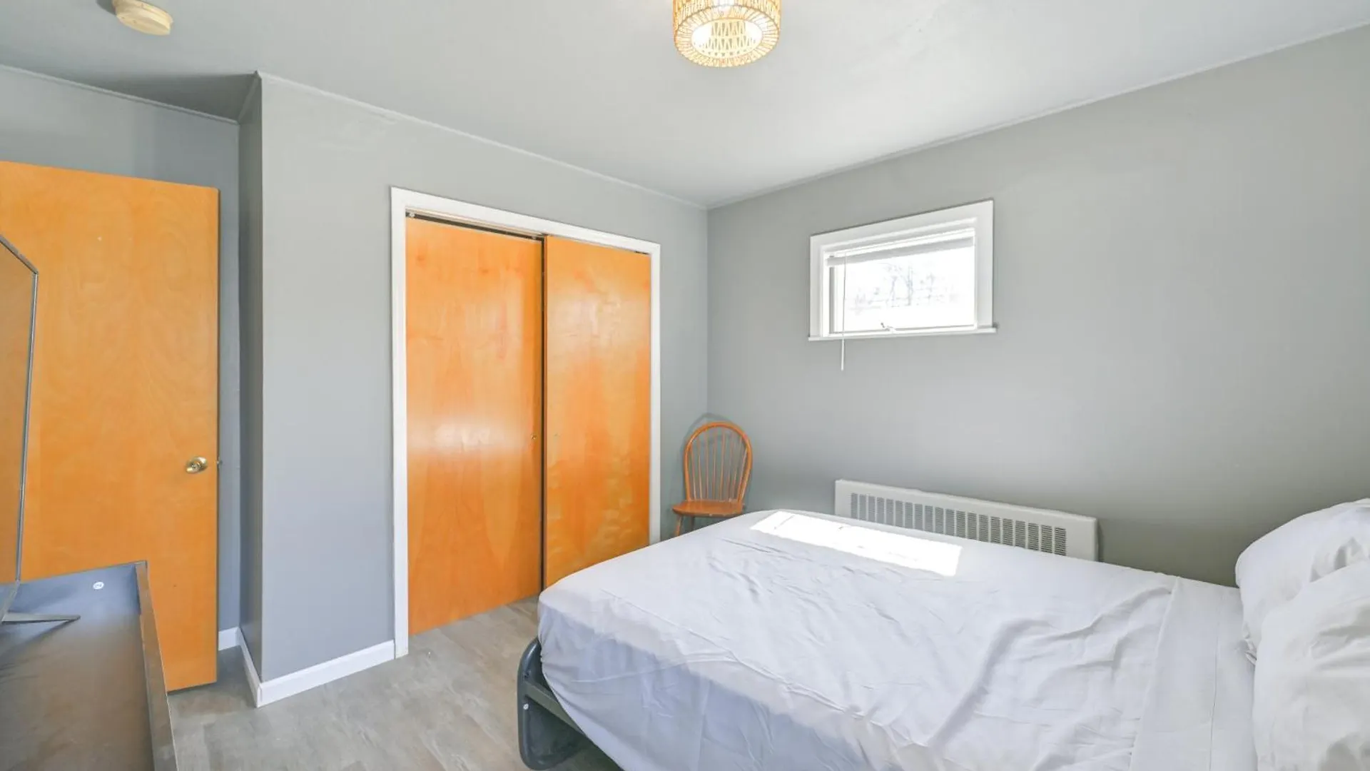 4 Mi To Lirr Station Nice Home In West Babylon! 0*,  United States